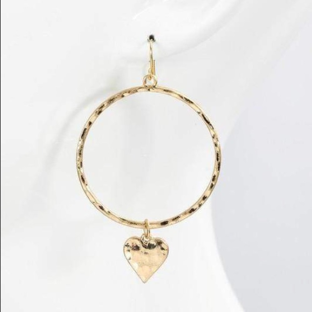 Love Me Hoops - Picture 4 of 4